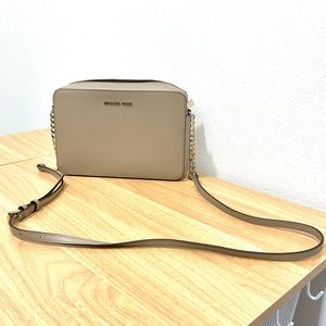Michael KORS Clutch Crossbody Vegan Leather
